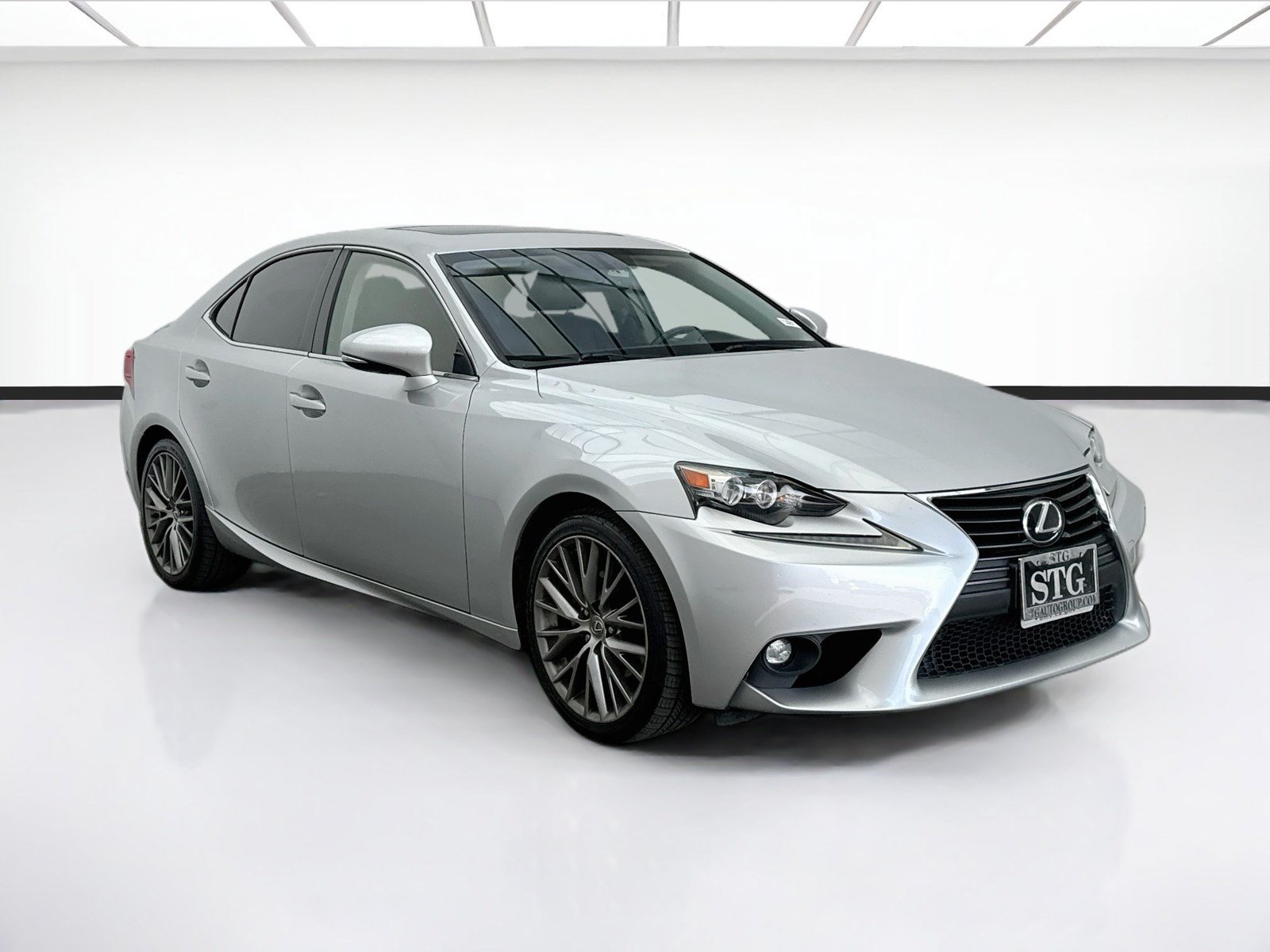 Used 2015 Lexus IS 250 w/ Navigation System Package RWD image 3