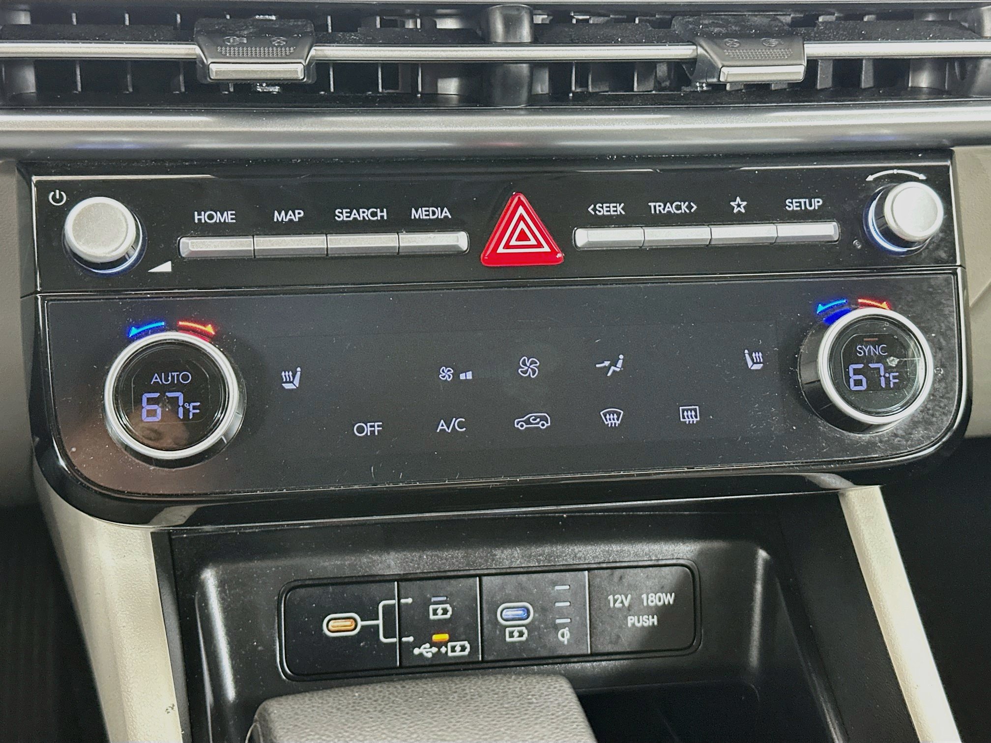 Used 2025 Hyundai Tucson SEL AWD/4WD image 23