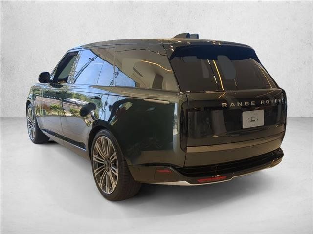 New 2026 Land Rover Range Rover Long Wheelbase SE AWD/4WD image 9