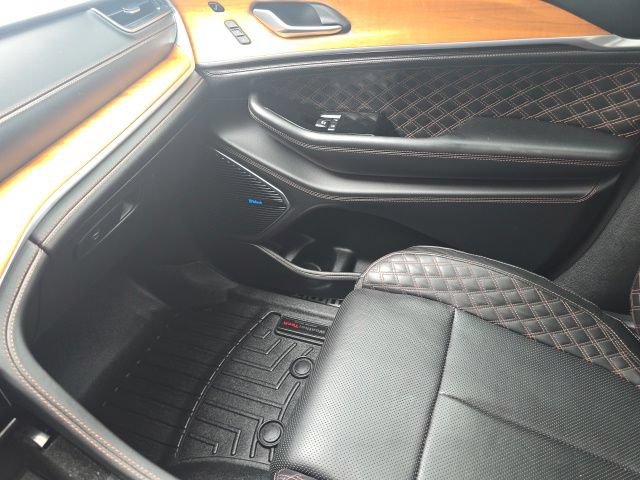 Used 2021 Jeep Grand Cherokee L Summit AWD/4WD image 35