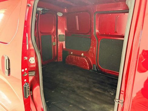 Used 2019 Nissan NV200 SV image 31
