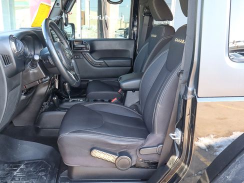 Used 2014 Jeep Wrangler Sahara w/ Connectivity Group image 7