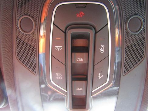 Used 2018 Audi Q7 3.0T Premium Plus image 29