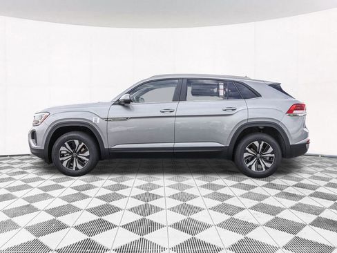 New 2026 Volkswagen Atlas Cross Sport SE image 18