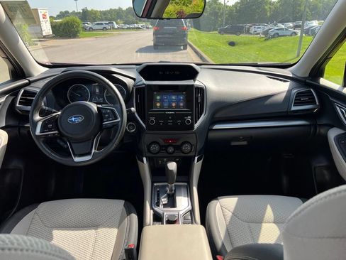 Used 2024 Subaru Forester Premium AWD/4WD image 5