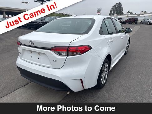 Used 2023 Toyota Corolla LE image 6
