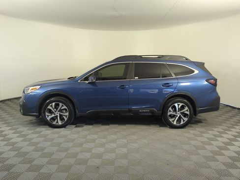 Used 2021 Subaru Outback Limited XT w/ Popular Package #2 AWD/4WD image 3