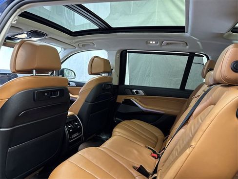 Used 2021 BMW X7 xDrive40i w/ Executive Package image 14