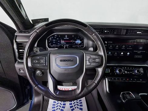 Used 2024 GMC Sierra 1500 Denali Ultimate AWD/4WD image 11