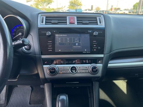 Used 2015 Subaru Legacy 2.5i Limited AWD/4WD image 21