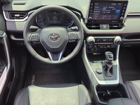 Certified 2022 Toyota RAV4 XSE w/ Weather Package AWD/4WD image 24