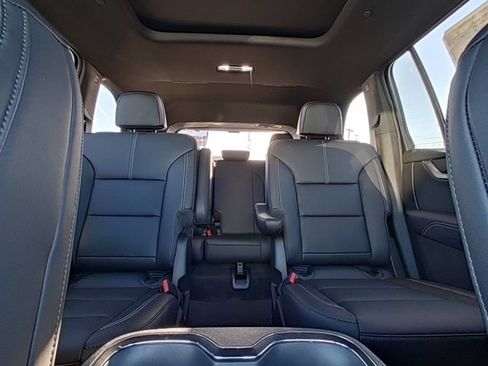 New 2026 GMC Acadia Elevation w/ Elevation Premium Package FWD image 34