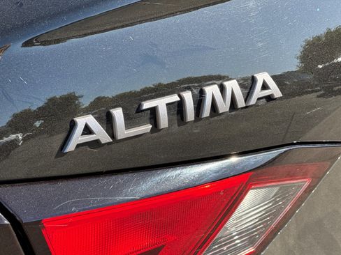 Used 2023 Nissan Altima 2.5 SR w/ SR Premium Package FWD image 26