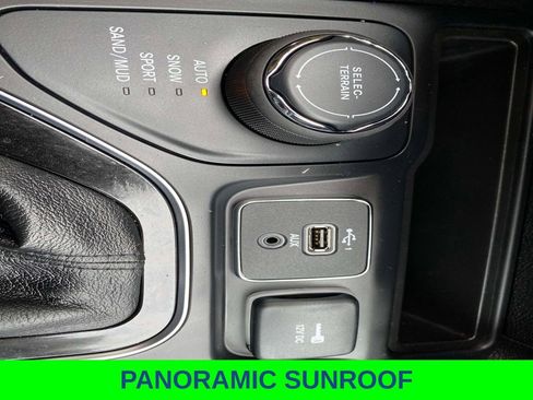 Certified 2023 Jeep Cherokee Altitude Lux w/ Lux Elite Package image 17