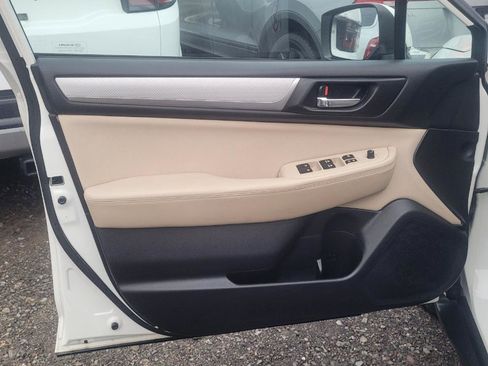 Used 2015 Subaru Outback 2.5i Premium image 10