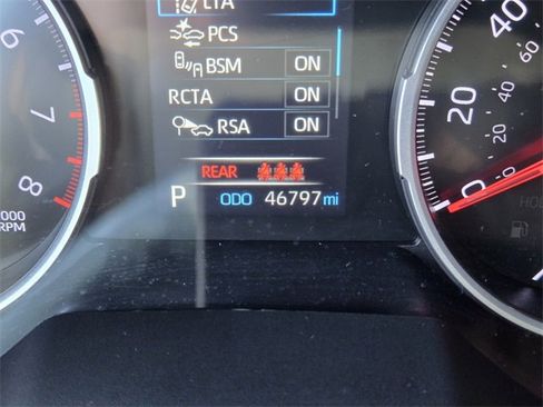 Used 2022 Toyota RAV4 XLE image 30