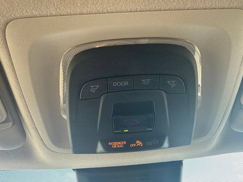 Used 2024 Toyota Corolla LE AWD/4WD image 16