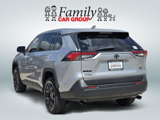Used 2024 Toyota RAV4 LE FWD image 3