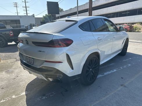 Used 2024 BMW X6 xDrive40i w/ Premium Package AWD/4WD image 5