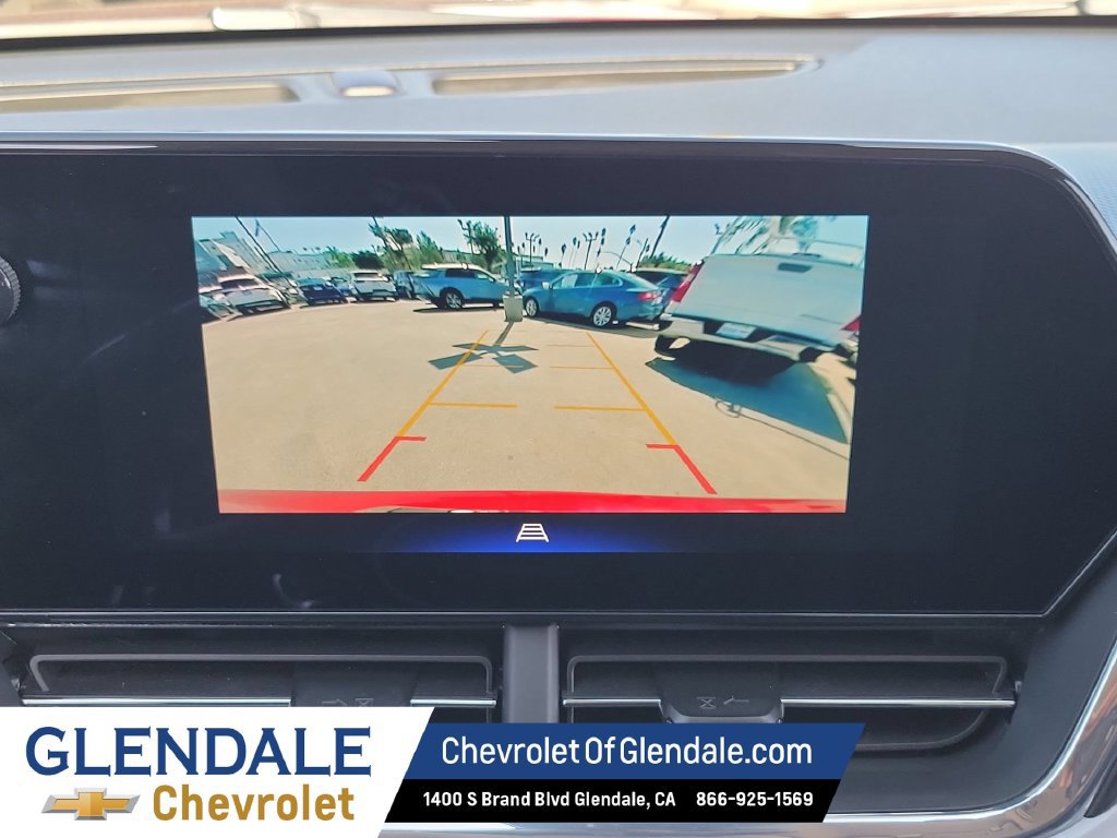 Used 2025 Chevrolet Trax LT FWD image 19