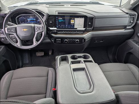 Used 2025 Chevrolet Silverado 2500 LT w/ Convenience Package AWD/4WD image 17