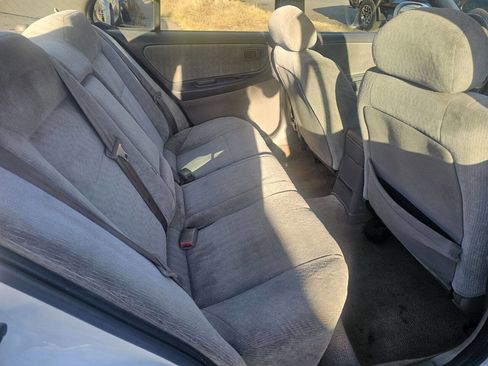Used 2001 Nissan Altima GXE image 15