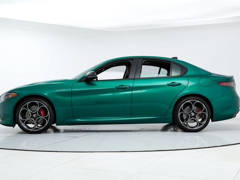 New 2026 Alfa Romeo Giulia w/ Driving Assist Package RWD image 2