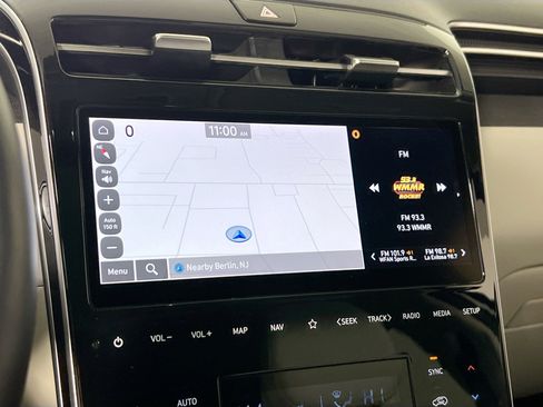 Used 2023 Hyundai Tucson Limited image 13