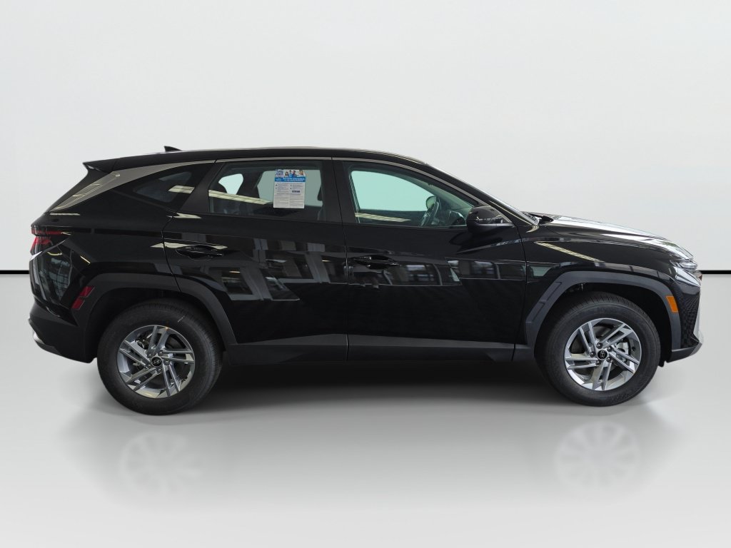 New 2026 Hyundai Tucson SE AWD/4WD image 3