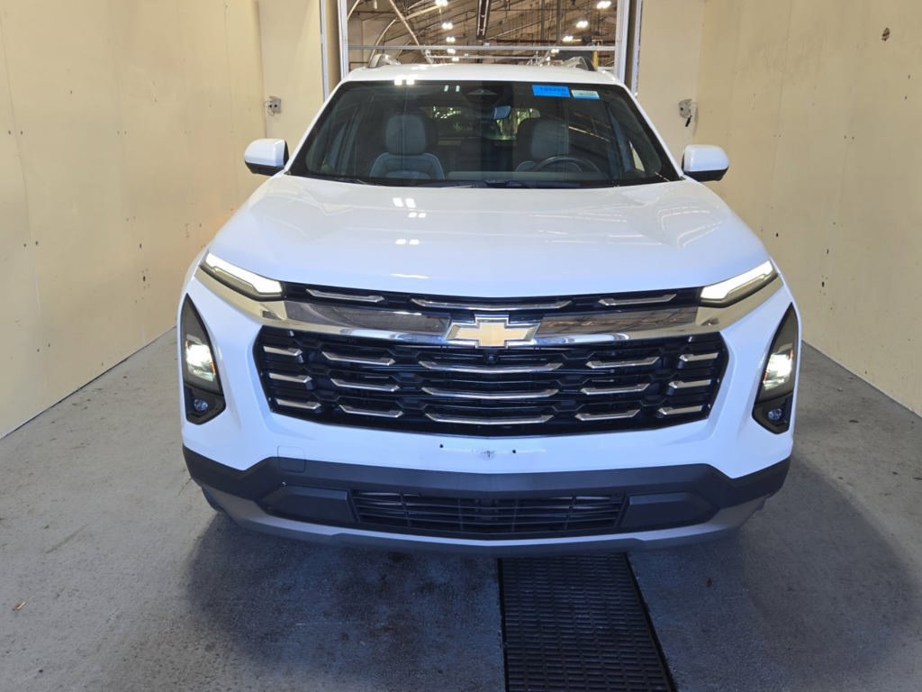 Used 2025 Chevrolet Equinox LT w/ Convenience Package II AWD/4WD image 10