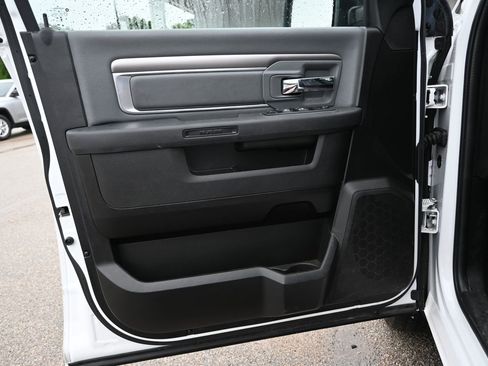 Used 2024 RAM 1500 Classic SLT RWD image 8