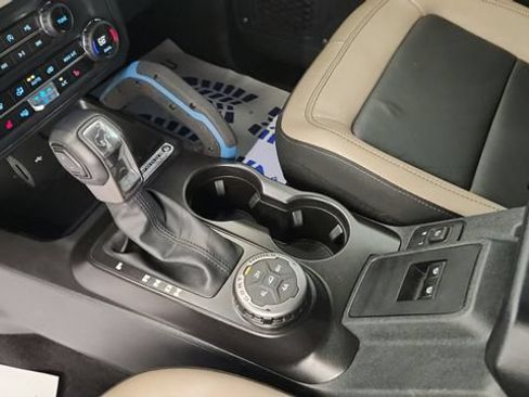 Used 2023 Ford Bronco Wildtrak AWD/4WD image 16