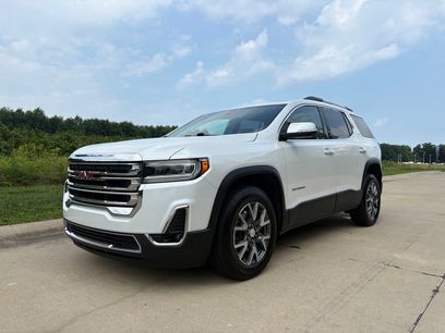 Used 2023 GMC Acadia SLT w/ Preferred Package