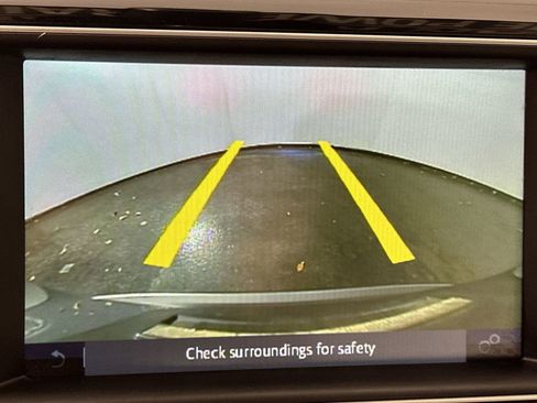 Used 2018 Jaguar F-PACE Prestige image 21