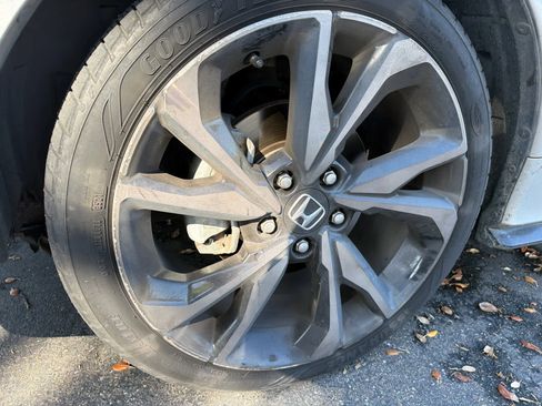 Used 2018 Honda Civic Sport image 4