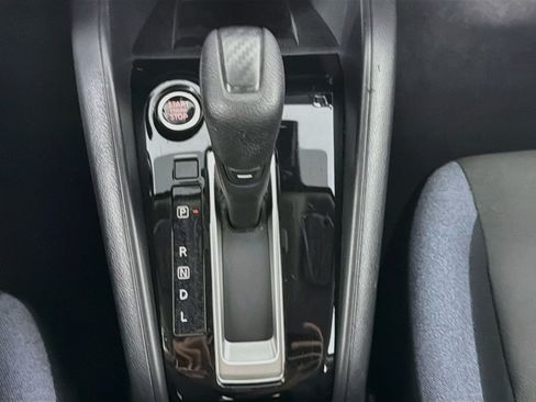 Used 2025 Nissan Versa SV FWD image 25