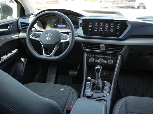 Used 2024 Volkswagen Taos SE w/ Black Wheel Plus Package AWD/4WD image 27