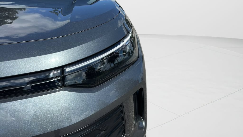 New 2026 Volkswagen Tiguan SE FWD image 29
