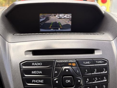 Used 2019 Ford Transit 250 148 Medium Roof image 23