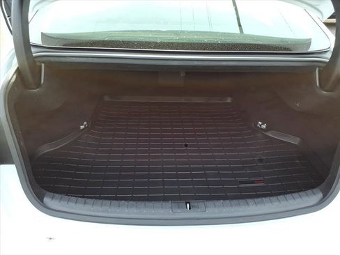 Used 2019 Genesis G80 3.3T Sport image 13