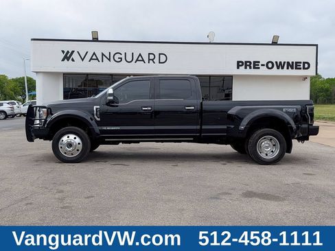 Used 2021 Ford F450 Platinum w/ FX4 Off-Road Package AWD/4WD image 4