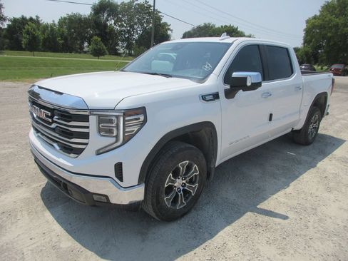 New 2026 GMC Sierra 1500 SLT w/ SLT Convenience Package AWD/4WD image 11