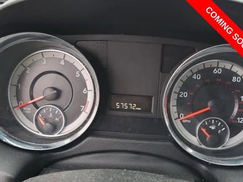 Used 2019 Dodge Grand Caravan SXT w/ Driver Convenience Group image 5