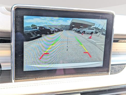 Used 2022 Lincoln Corsair AWD w/ Premium Package image 30