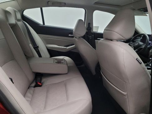 Used 2023 Nissan Altima 2.5 SL FWD image 19