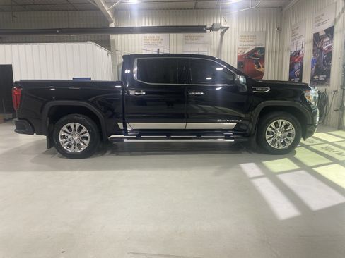 Used 2020 GMC Sierra 1500 Denali AWD/4WD image 9