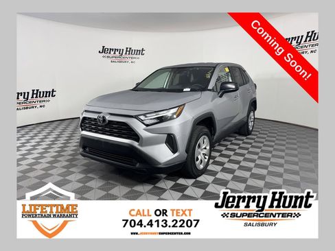 Used 2024 Toyota RAV4 LE image 1