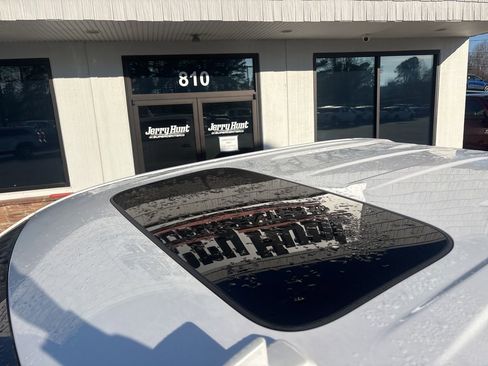 Used 2024 GMC Sierra 1500 Denali w/ Technology Package image 12