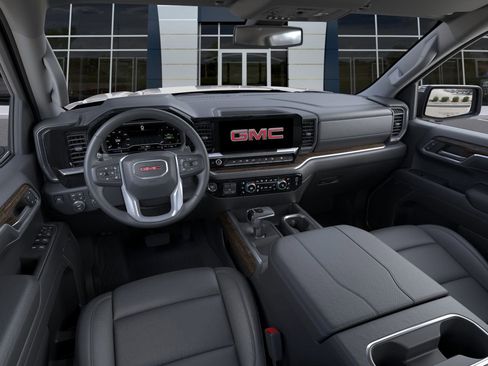 New 2026 GMC Sierra 1500 SLT image 15