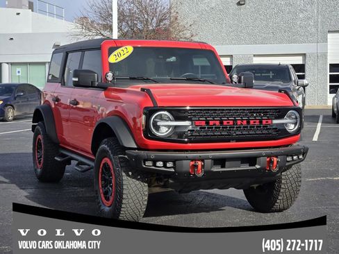Used 2022 Ford Bronco Badlands w/ Sasquatch Package image 3